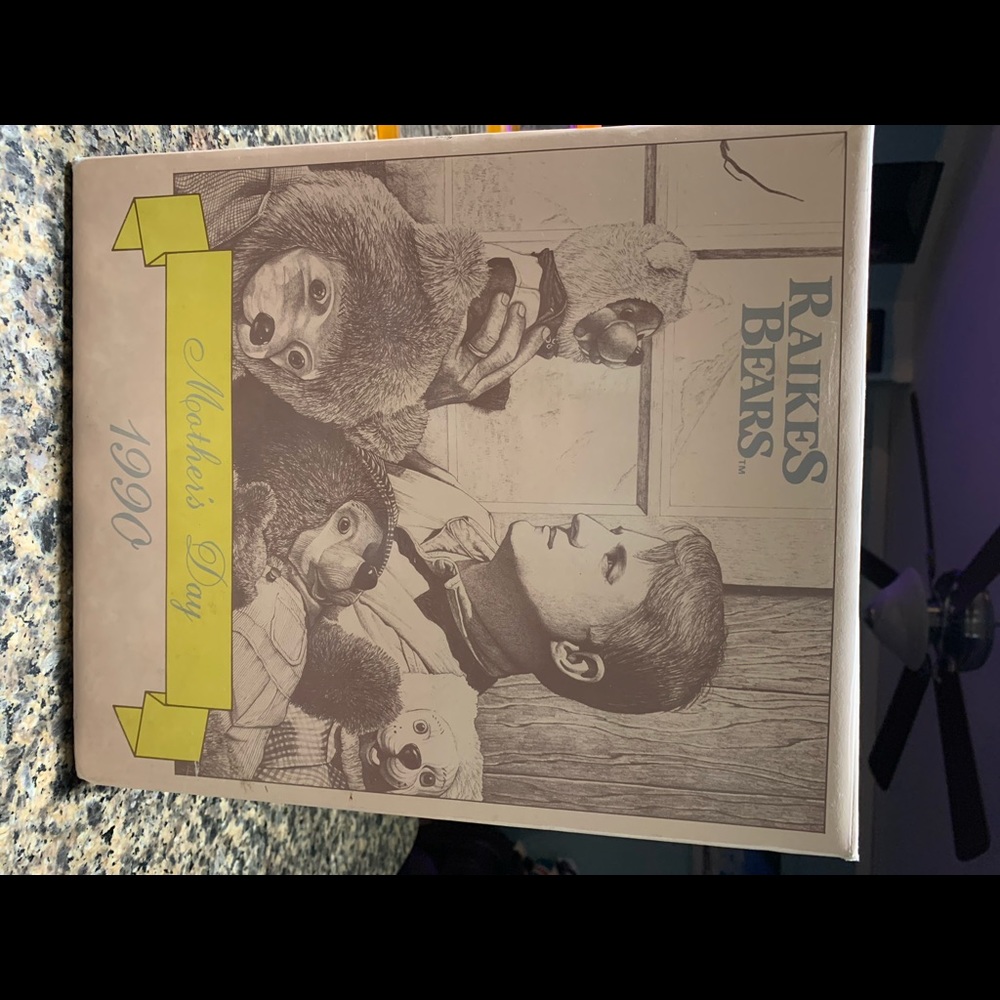 Raíkes Bear 1990 collection